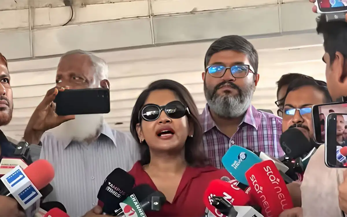ভবিষ্যতে লজ্জিত হতে হবে, এমন রাজনীতি করবেন না: আওয়ামী লীগকে বাঁধন