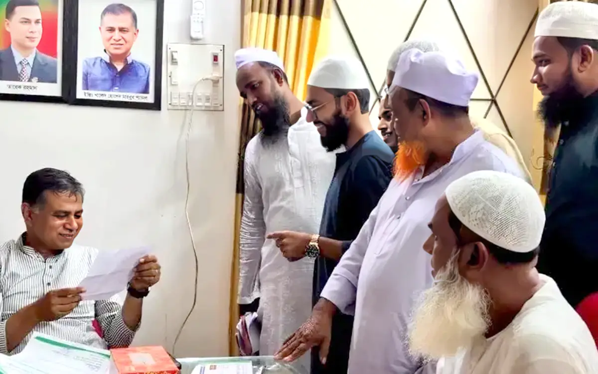 ব্রাহ্মণবাড়িয়া সরকারি কলেজে নবীন বরণের কনসার্ট বন্ধের দাবি কওমি শিক্ষার্থীদের