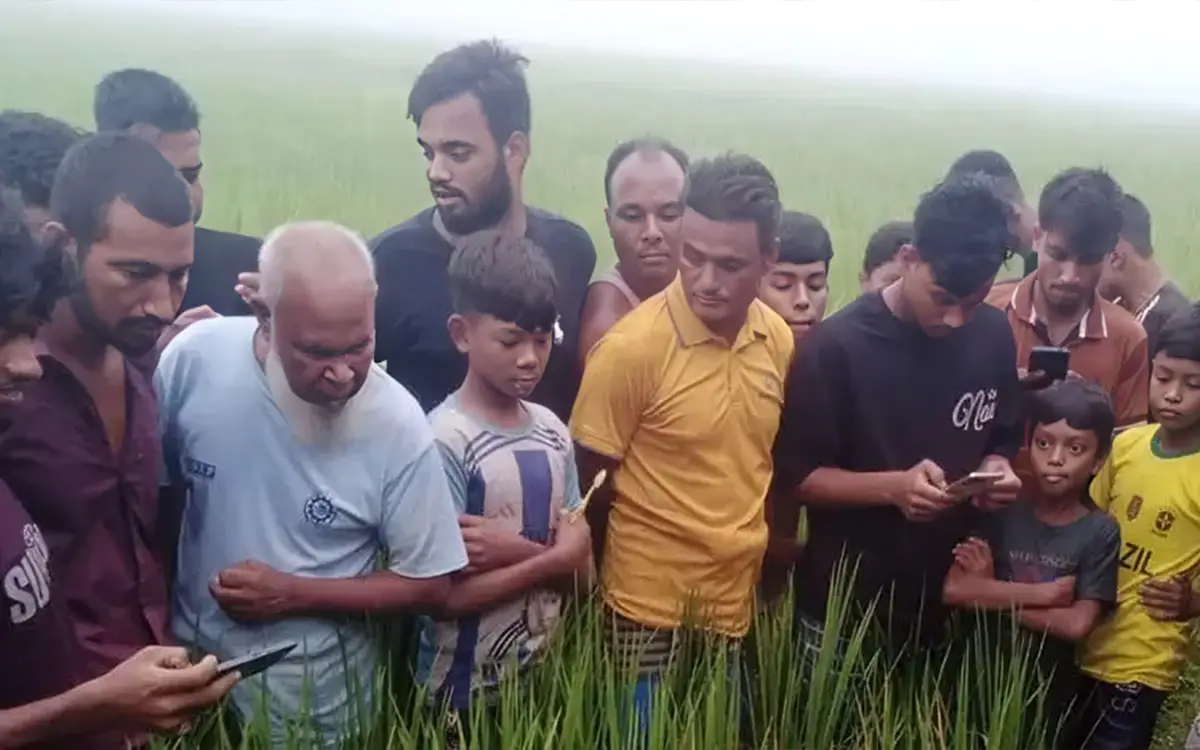 দিনাজপুরে ধানক্ষেত থেকে ভ্যানচালকের মরদেহ উদ্ধার