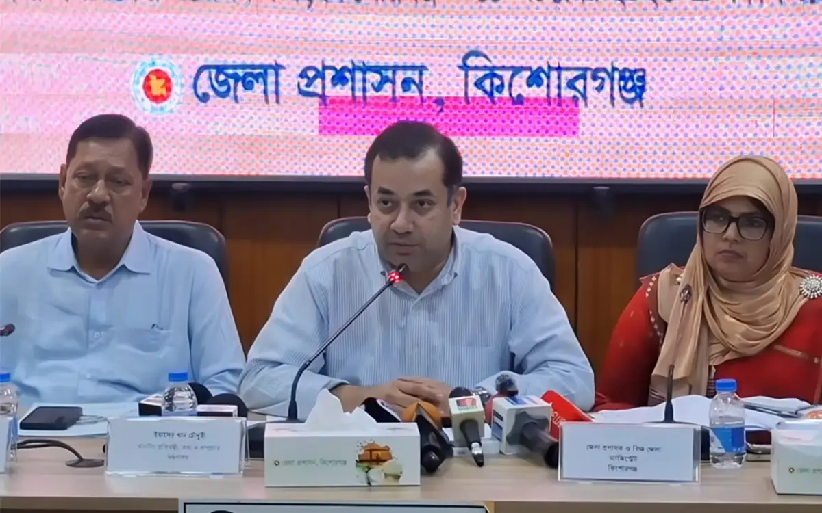 দুর্গাপূজায় গুপ্ত বা নিষিদ্ধ বাহিনী যেন অস্থিতিশীলতা সৃ...