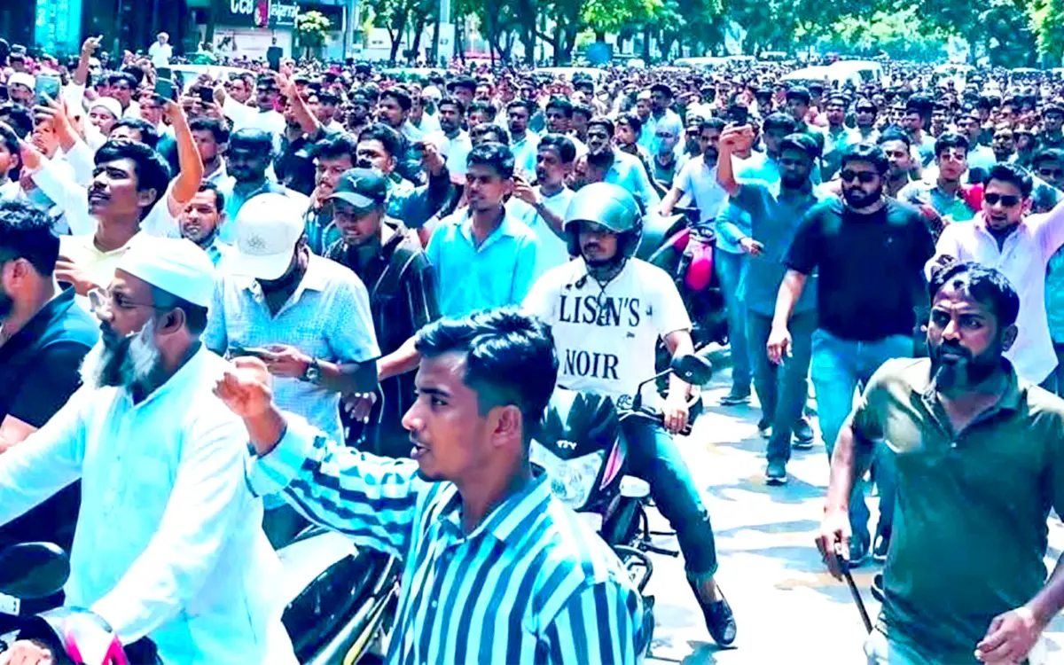 গুলশানে আওয়ামী লীগের ঝটিকা মিছিলে অংশ নেওয়া ৩২ জন গ্রেফতার