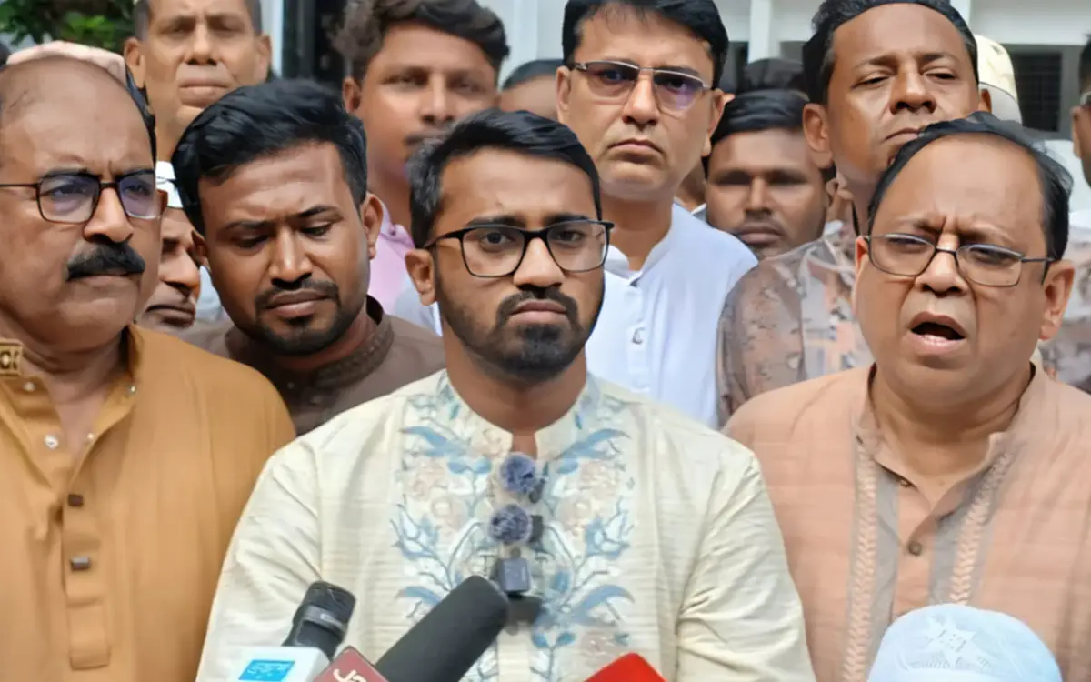 শেখ হাসিনা ও হাদি হত্যাকারীদের ফেরত না দেওয়া পর্যন্ত প্রধানমন্ত্রীর ভারত সফর নিয়ে বিবেচনা সম্ভব না: রাশেদ খাঁন