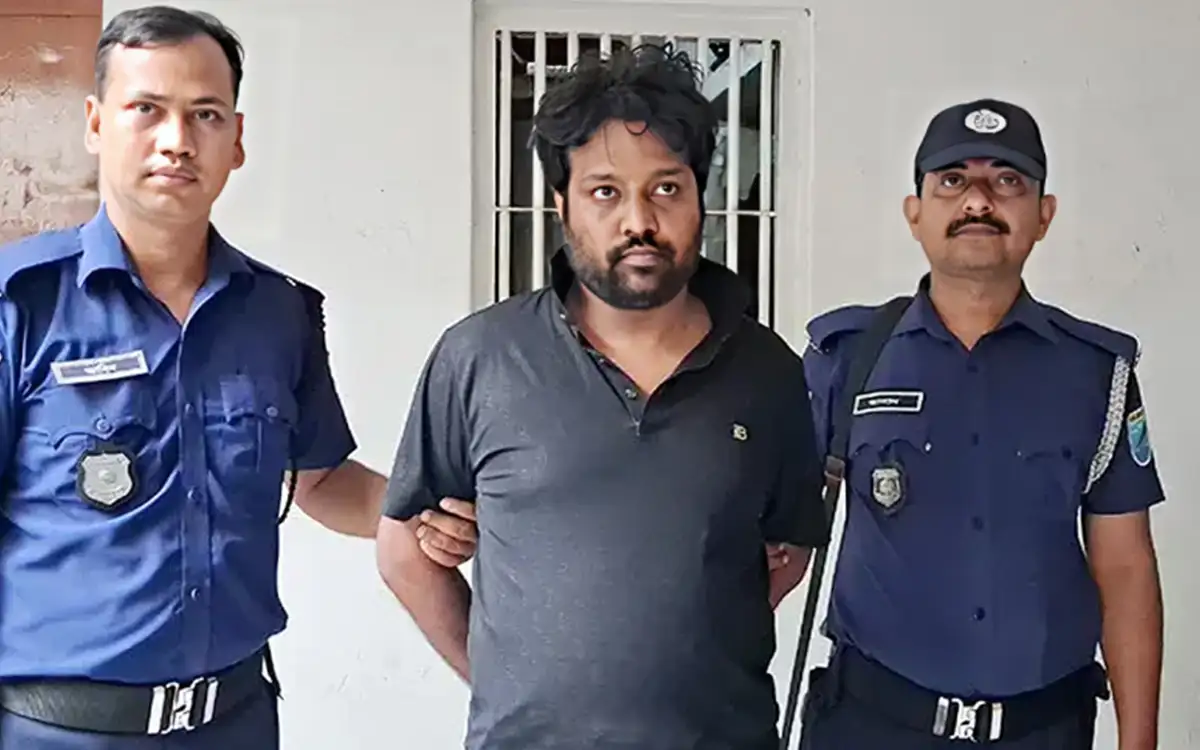 অটোরিকশা রাখা নিয়ে বিরোধের প্রতিবাদ করায় এসবির এসআইকে পিটিয়ে হত্যা, গ্রেফতার ১