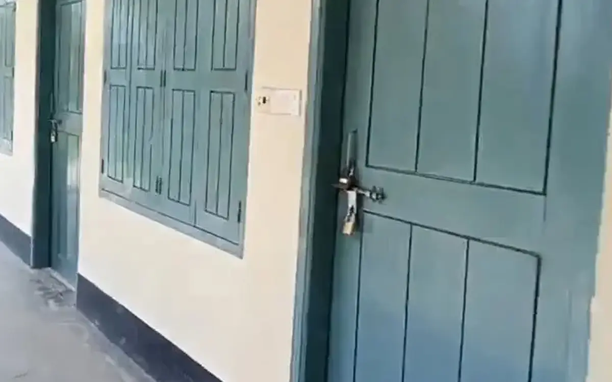 সিরাজগঞ্জে চেয়ারম্যান-সদস্য বিরোধে ইউপি কার্যালয়ে তালা