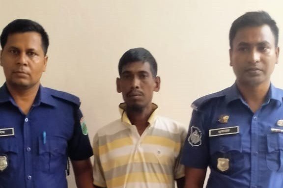 বগুড়ার শেরপুরে মাদক সেবনকে কেন্দ্র করে হত্যা মামলায় আটক ১