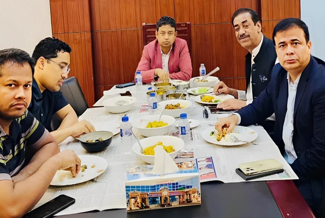 ডিবি হারুনের নয় তার স্ত্রীর হোটেলের ভাত খেয়েছি: শামীম ওসমান