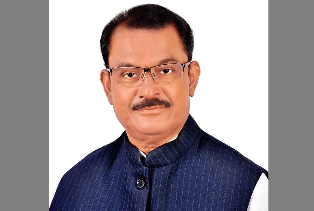 নওগাঁ ৩ আসনের সাবেক সংসদ সদস্য আকরাম মারা গেছেন