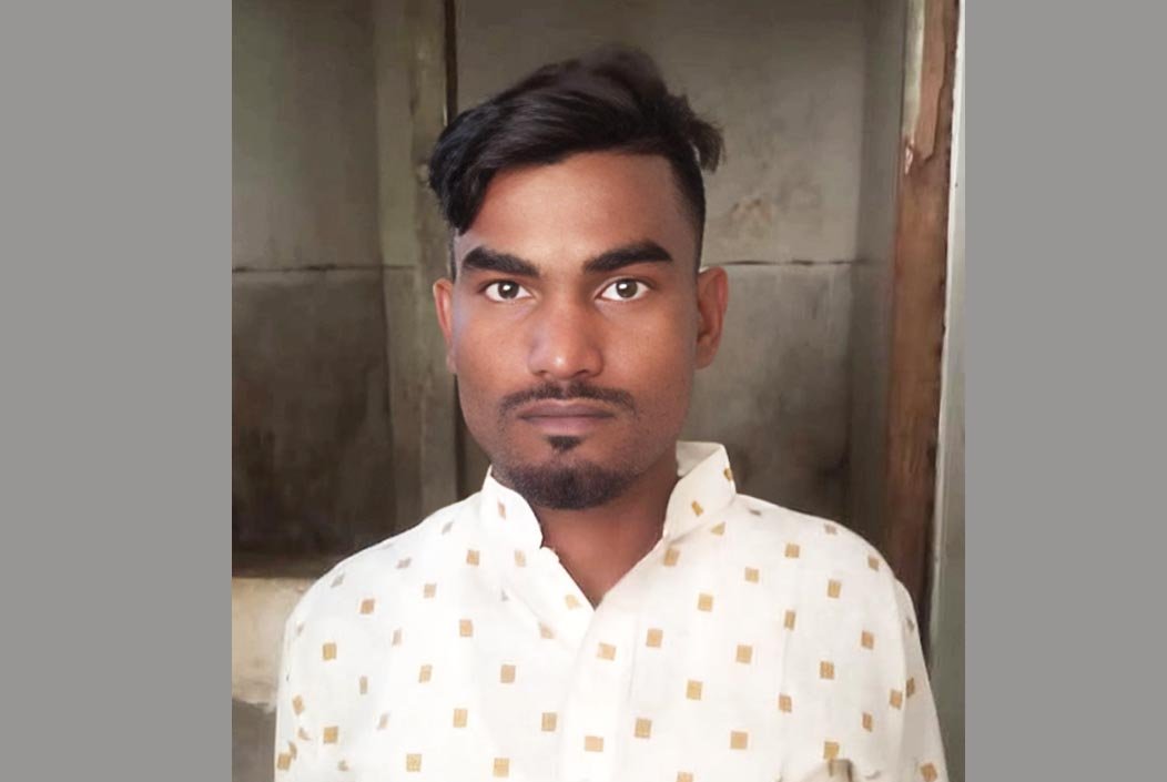 সিরাজগঞ্জ শহরে ভাবিকে ছুরিকাঘাত করে থানায় যুবকের ‍আত্মসমর্পণ