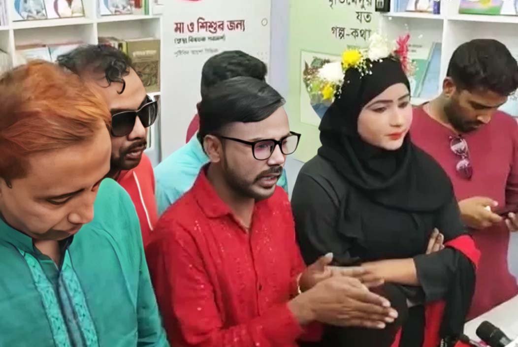 কাউকে শিক্ষিত করার জন্য আমি বই লিখিনি : হিরো আলম