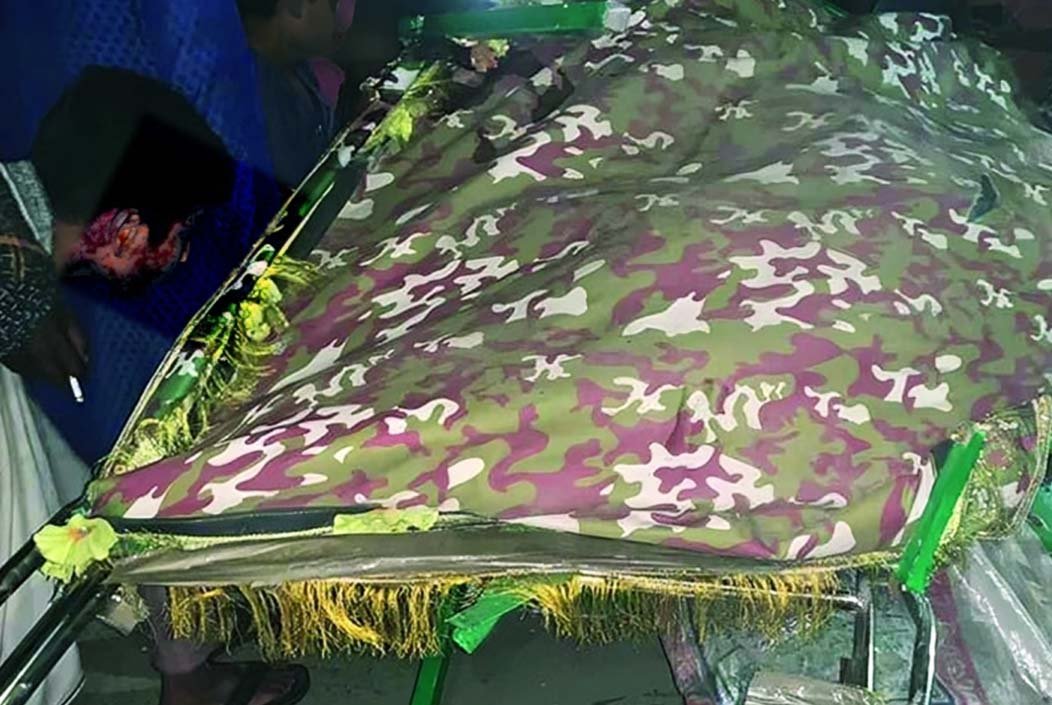 ডাম্পট্রাকের ধাক্কায় অটোরিকশার চালকসহ নিহত ২, আহত ৫
