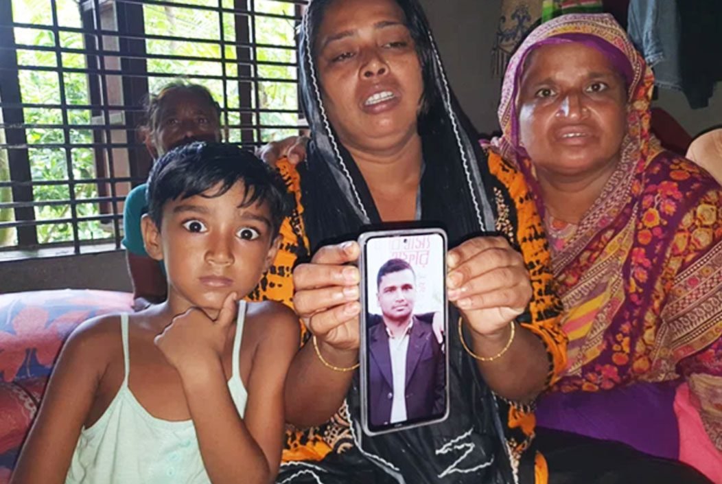 আমার স্বামী তো রাজনীতি করেন না, তাহলে তাকে কেন মারা হলো?