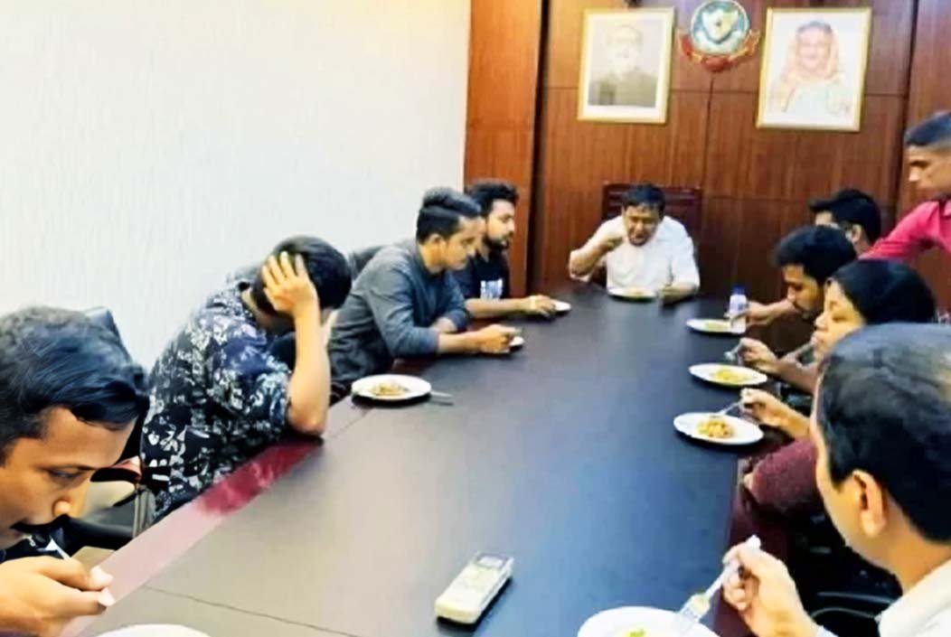 খাওয়ার টেবিলে বসিয়ে জাতির সঙ্গে ‘মশকরা’ করবেন না: হাইকোর্ট