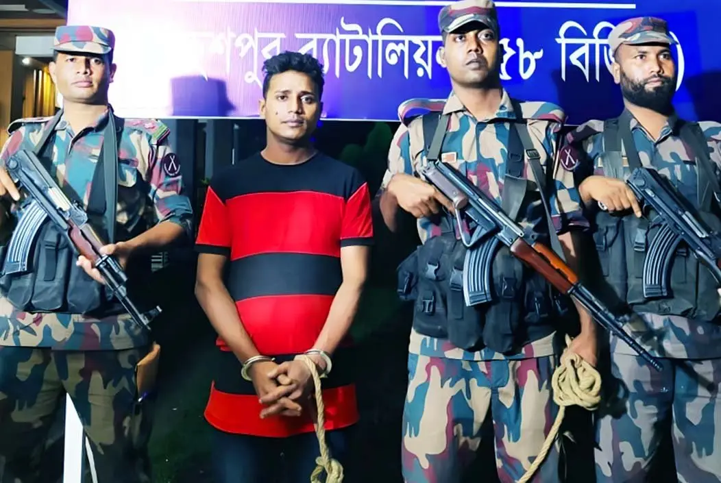 সীমান্ত দিয়ে পাচারকালে তিন নারী উদ্ধার, ভারতীয় পাচারক...