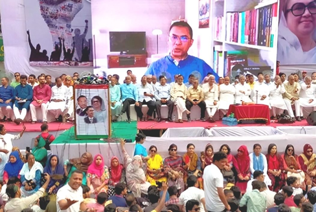 অন্তবর্তী সরকারকে ব্যর্থ হতে দেওয়া যাবে না: তারেক রহমান