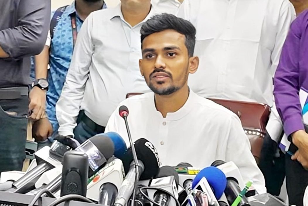 শ্রমিকদের বেতন আগামীকালের মধ্যে পরিশোধ করা হবে: উপদেষ্টা