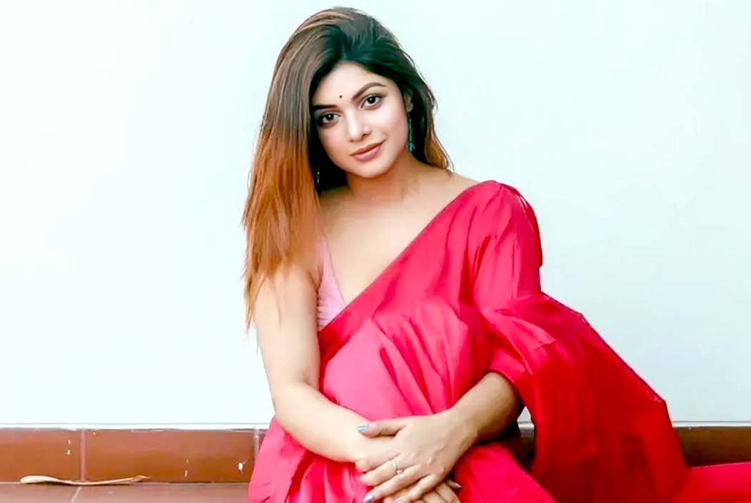 ডিবি হেফাজতে অভিনেত্রী সোহানা সাবা