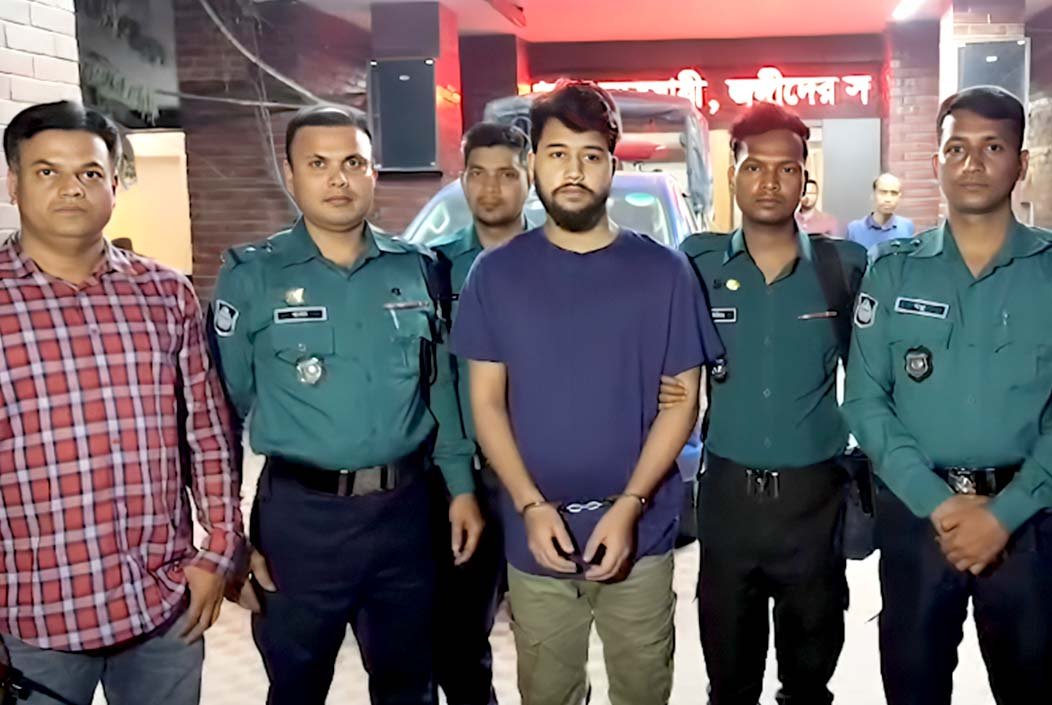 চট্টগ্রামের শীর্ষ সন্ত্রাসী ছোট সাজ্জাদ ঢাকা থেকে গ্রেফতার