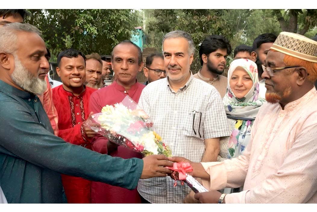 বগুড়ার শেরপুরের খেড়ুয়া মসজিদে ইরানি রাষ্ট্রদূতের বিশেষ সফর