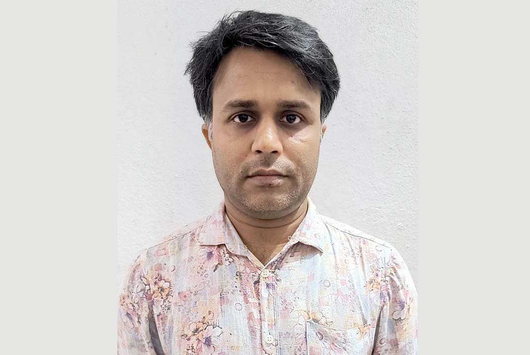 বগুড়ার শেরপুরে নাটকীয়ভাবে ধরা পড়লেন ছাত্রলীগ নেতা