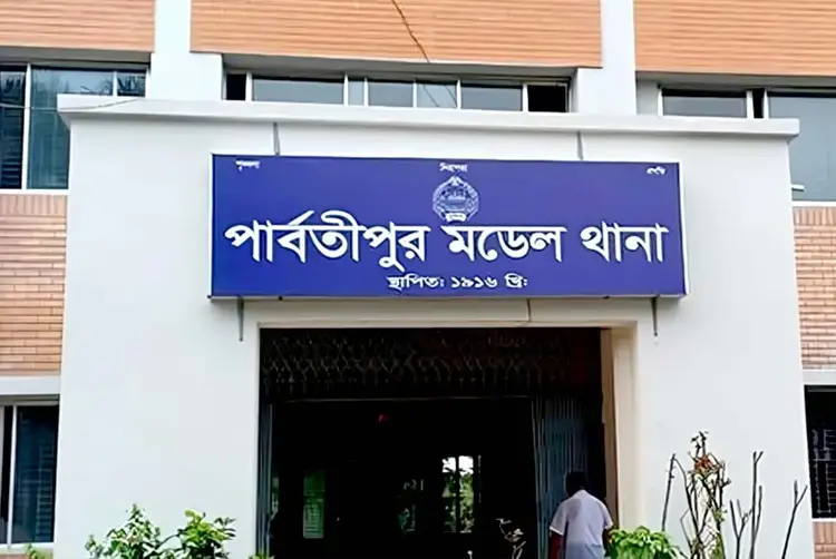 চাঁদাবাজির অভিযোগে সেনাবাহিনীর হাতে এনসিপি নেতা আটক