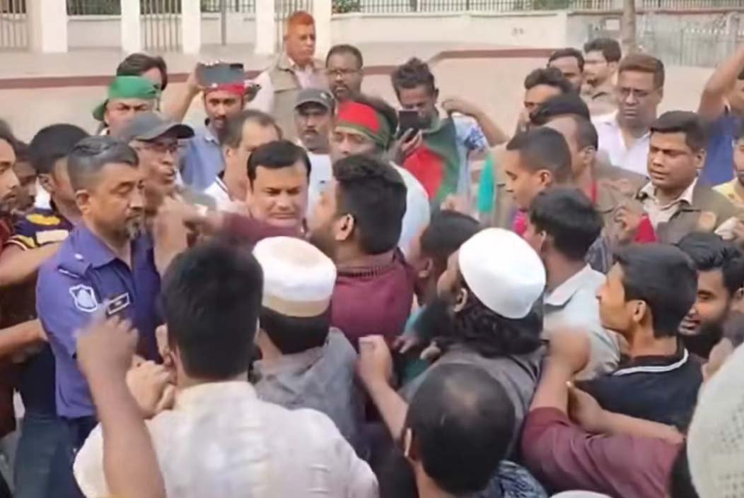 বগুড়ায় জাতীয় সংগীত গাওয়া কর্মসূচিতে হামলার অভিযোগ