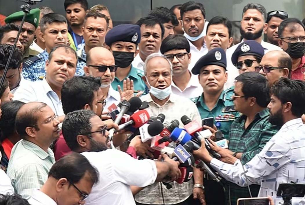 মালয়েশিয়ায় ‘জঙ্গি সন্দেহে’ গ্রেফতার  বাংলাদেশিদের কেউই দেশে ফেরননি