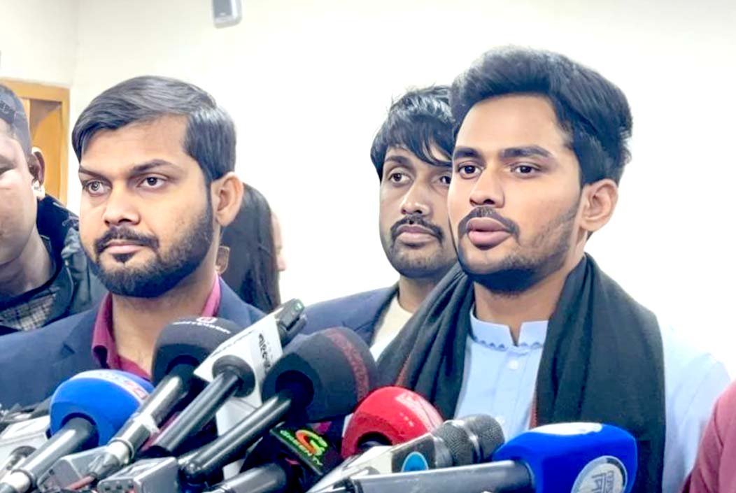 পাতানো নির্বাচনের চেষ্টা, রুখে দেওয়া হবে: আসিফ মাহমুদ