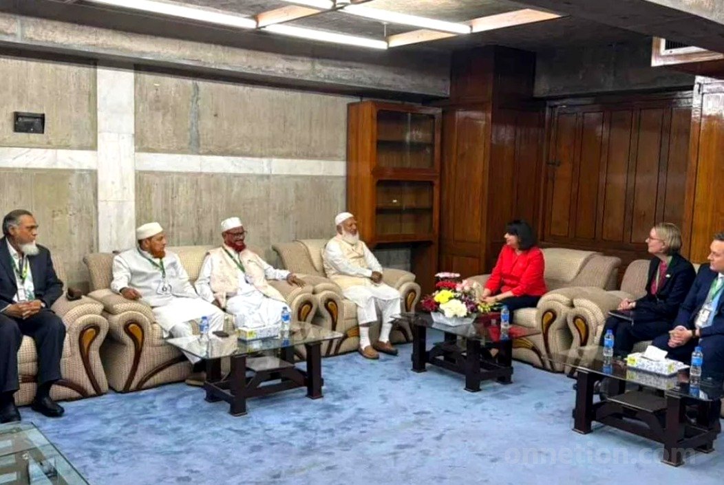 সংসদ ভবনে ডা. শফিকুর রহমানের সঙ্গে বিদেশি প্রতিনিধিদের সাক্ষাৎ