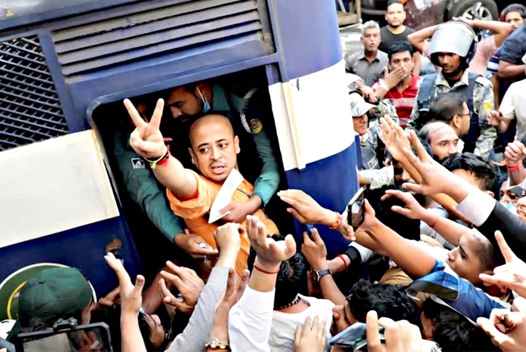 জমি দখল মামলায় চিন্ময় কৃষ্ণ দাসের জামিন