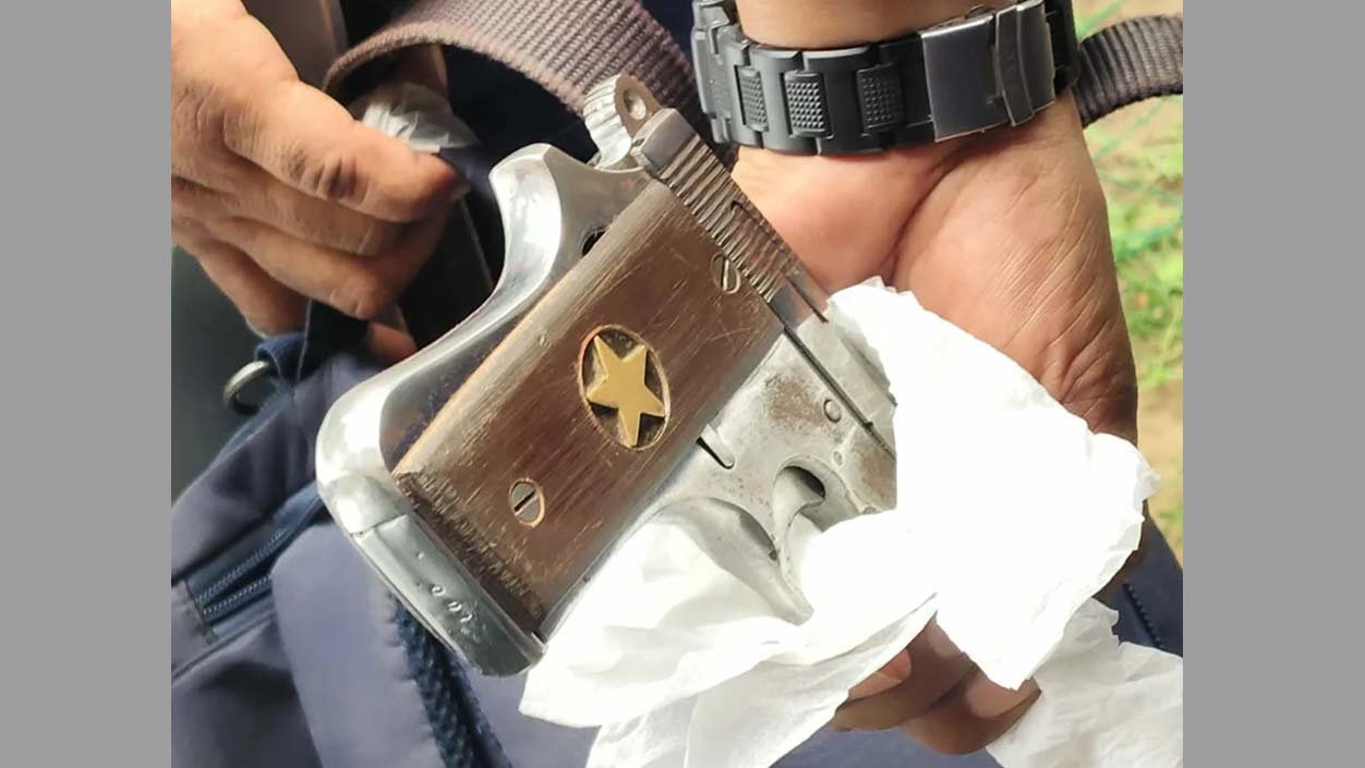 কক্সবাজার আদালত চত্বরে বিএনপি নেতাকে লক্ষ্য করে গুলি, দু’জন গুলিবিদ্ধসহ আহত ৫