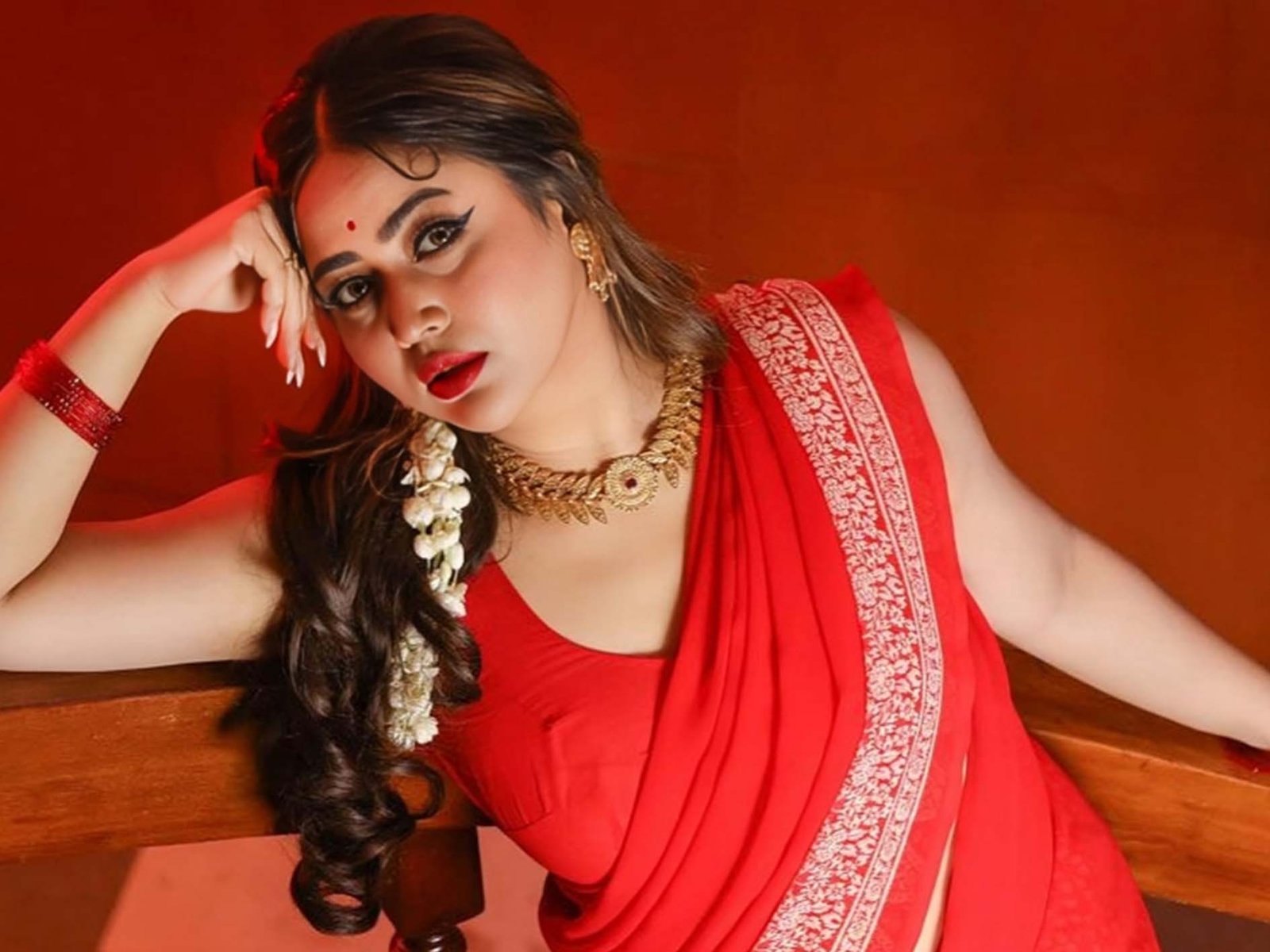 প্রথম দেখাতেই কাকের প্রেমে পড়েছি: ভাবনা