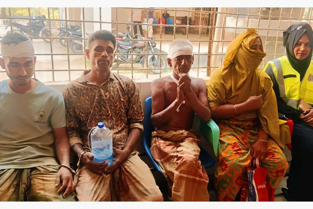 মান্দায় বৃদ্ধকে পিটিয়ে হত্যা, আটক ৪
