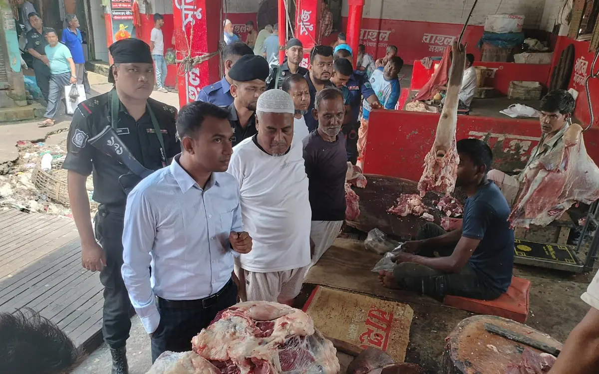 ওজনে কারচুপি ও প্রতারণার দায়ে বগুড়ায় ৭ প্রতিষ্ঠানে জরিমানা