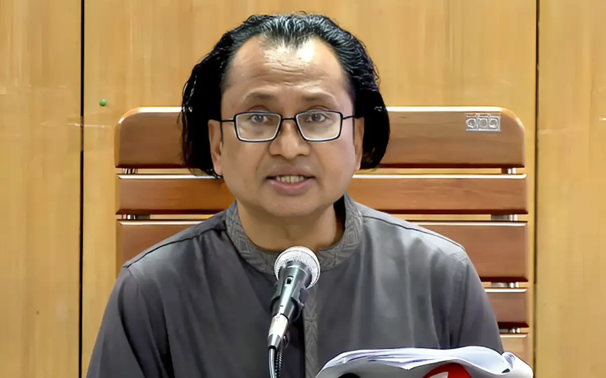 ঢাকায় ব্যাটারিচালিত রিকশা চলাচলে দ্রুত নীতিমালা করা হচ্ছে: উপদেষ্টা জাহেদ উর রহমান