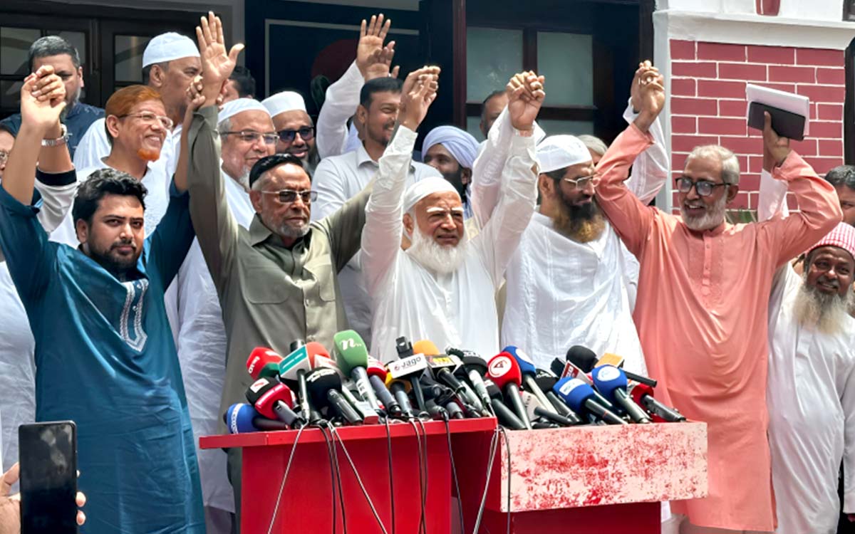 রাষ্ট্রপতি পদে ১১ দলীয় জোটের প্রার্থী কর্নেল অলি আহমদ