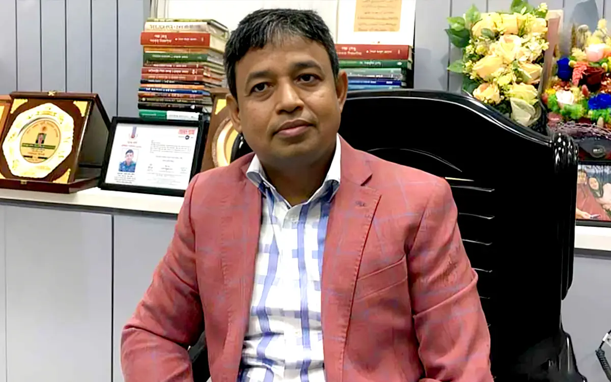 ডিবি হারুনসহ ৮ পুলিশ কর্মকর্তা চাকরিচ্যুত, একজনকে বাধ্যতামূলক অবসর
