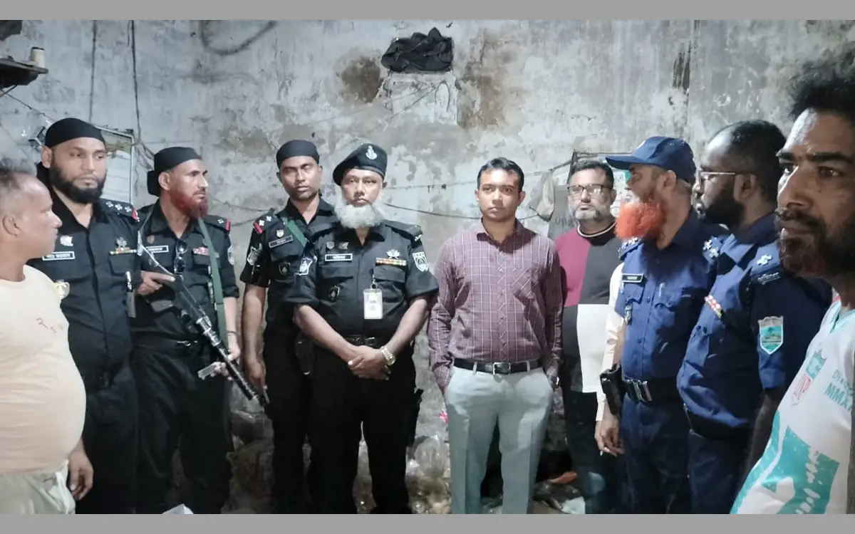 ‘মুসলিম বেকারী’তে মিলল পচা ডিম, ২০ হাজার টাকা অর্থদণ্ড