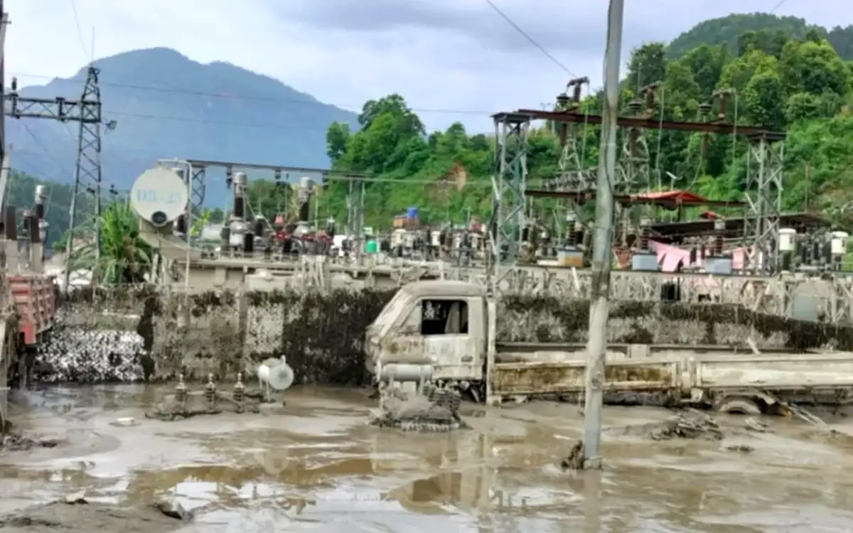 বন্যায় বাংলাদেশে নেপালের বিদ্যুৎ রপ্তানি বন্ধ
