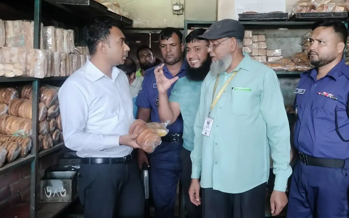 সান্তাহারে ভোক্তা অধিকারের অভিযানে দুই বেকারিকে জরিমানা ও পণ্য ধ্বংস অন্বেষণ Onnetion