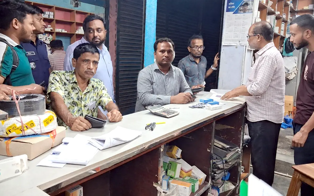 শেরপুরে ভ্রাম্যমাণ আদালতে ৫ প্রতিষ্ঠানের ৯০ হাজার টাকা জরিমানা