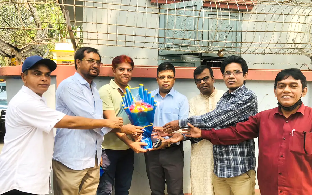 শেরপুরে ইউএনওকে সম্মিলিত সাংস্কৃতিক জোটের ফুলেল শুভেচ্ছা