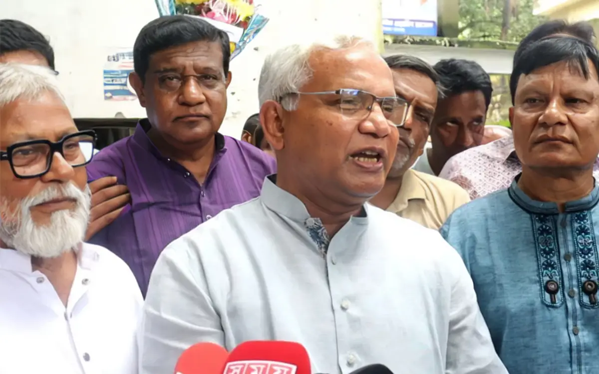 ঘুপচি রাজনীতিতে বিশ্বাস করি না, সৎ সাহস থাকলে আদালতের মুখোমুখি হন: ডা. জাহিদ