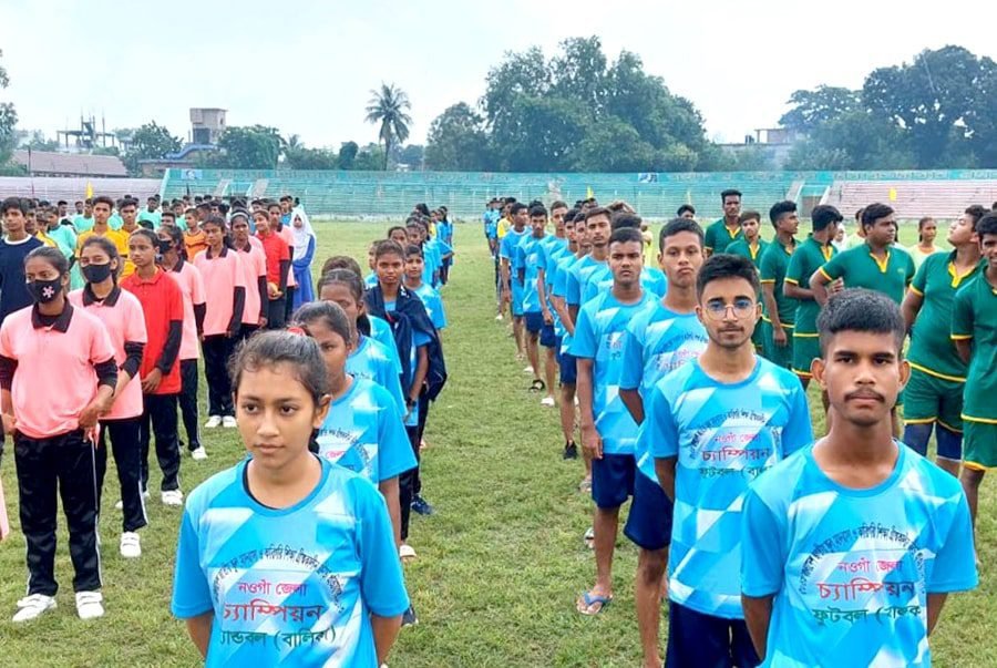 বিভাগীয় পর্যায়ে হ্যান্ডবলে চ্যাম্পিয়ন ও ফুটবলে রানারআপ একই বিদ্যালয়ের শিক্ষার্থীরা