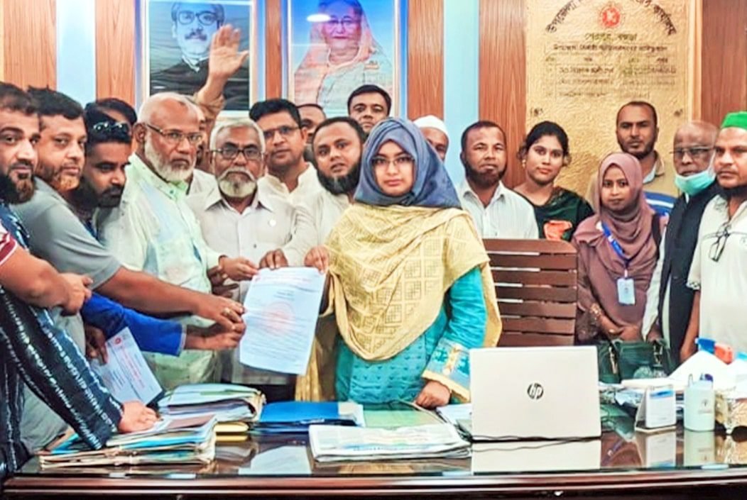 কোটা বাস্তবায়নের দাবিতে শেরপুরে প্রধানমন্ত্রী বরাবর স্মারকলিপি প্রদান