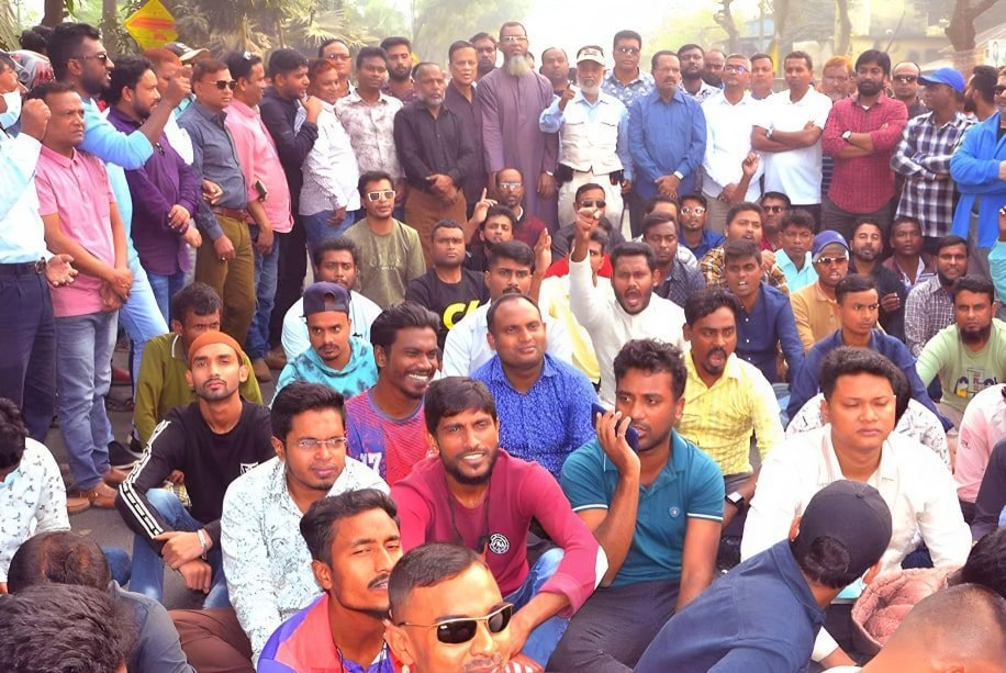 বগুড়ায় অবরোধের সমর্থনে বিএনপির বিক্ষোভ মিছিল