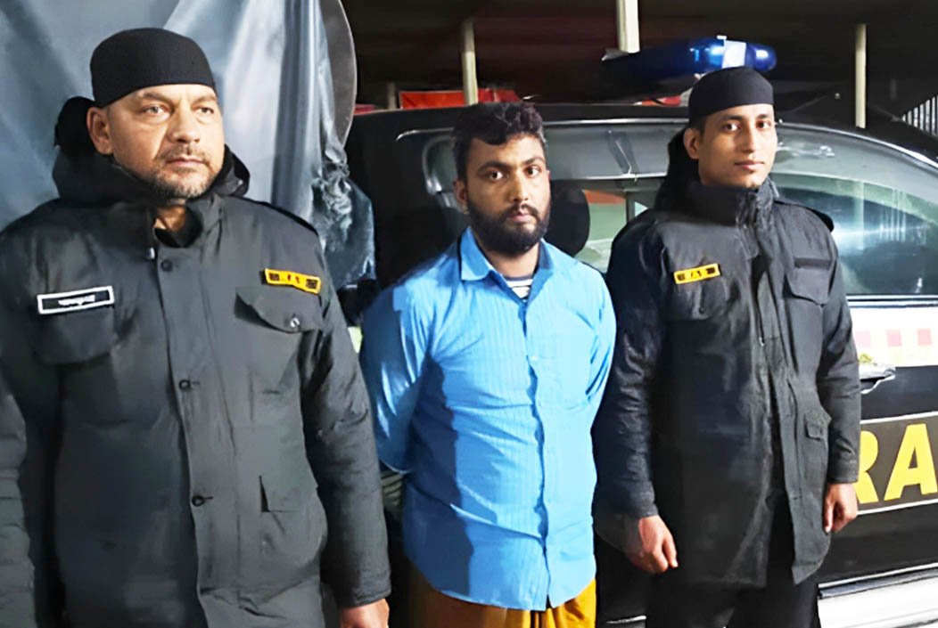গাইবান্ধায় মাদক ব্যবসায়ী আটক