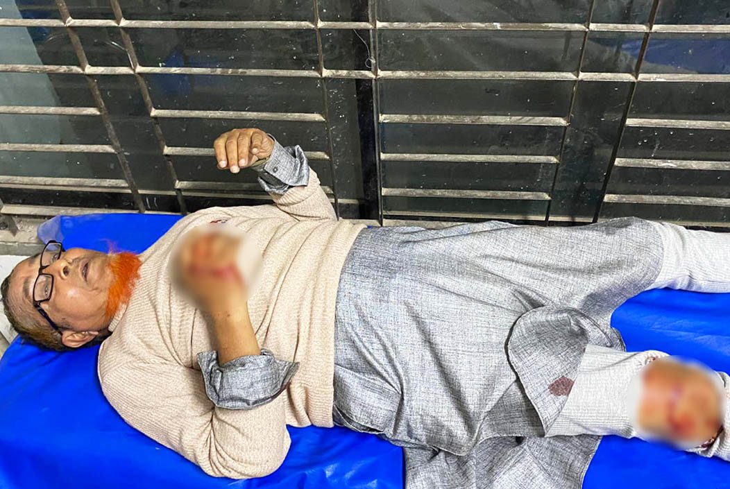 প্রচারণা শেষে বাড়ি ফেরার পথে নওগাঁ-৫ আসনের স্বতন্ত্র প্রার্থীর কর্মীকে কুপিয়ে জখম