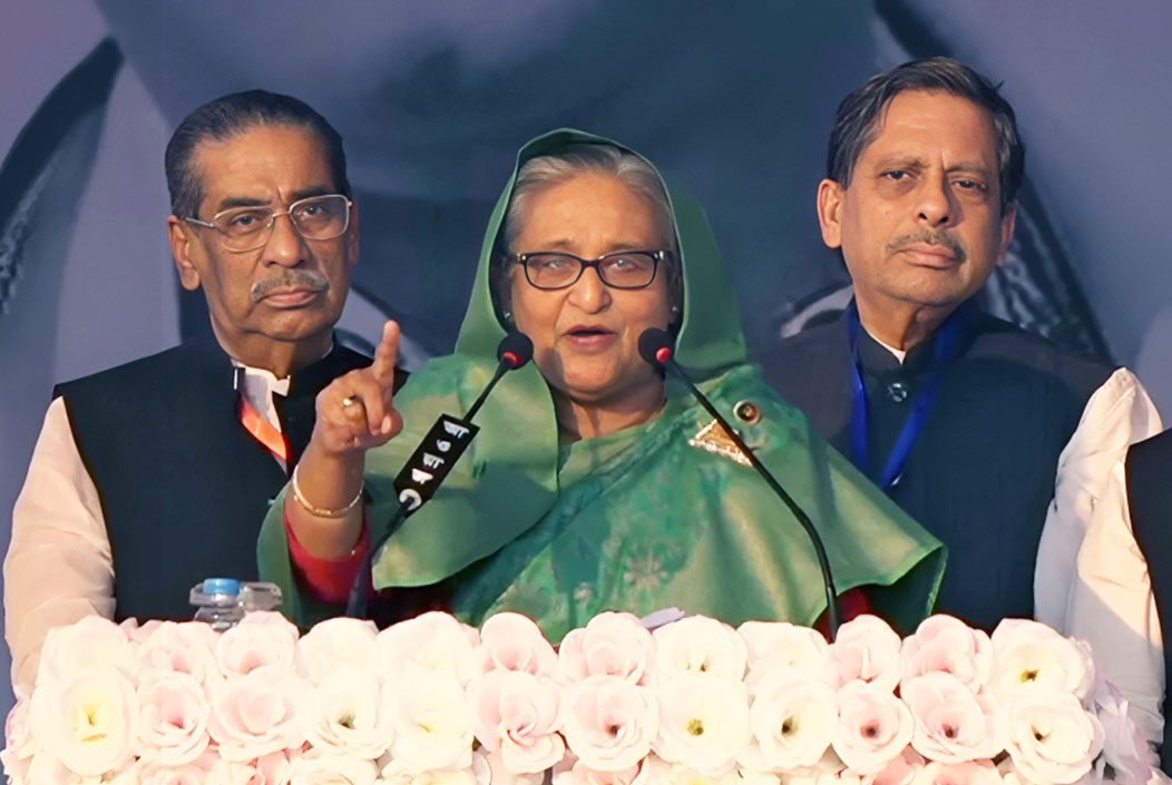 বরিশালে জনসভায় মেডিকেল বিশ্ববিদ্যালয় প্রতিষ্ঠার ঘোষণা: শেখ হাসিনা