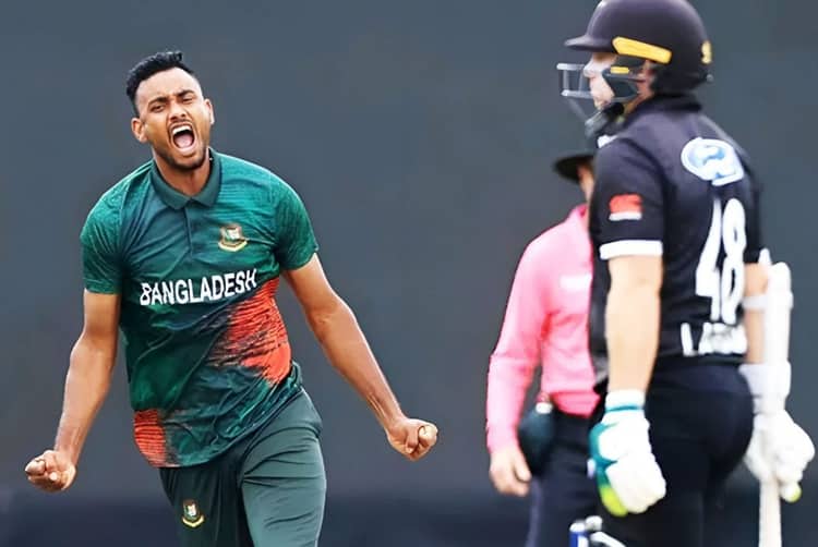 বাংলাদেশের বিধ্বংসী বোলিংয়ে ১৩৪ রানে আটকে গেল কিউইরা