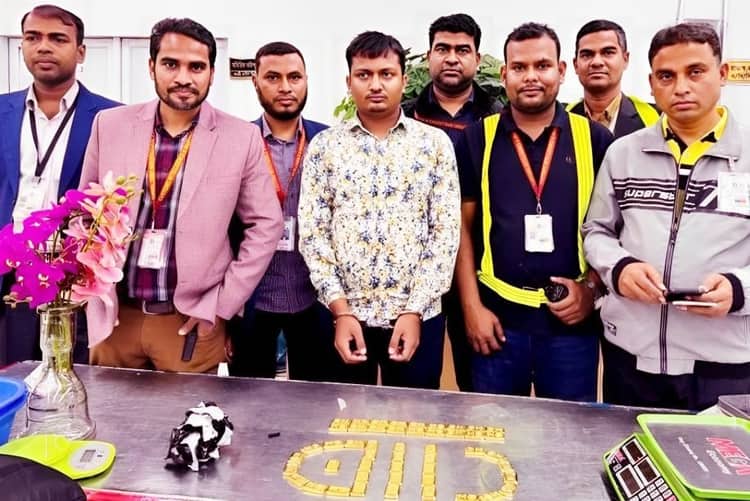 বিমানের লাইফ ভেস্টে লুকানো ছিল সাড়ে ৪ কোটি টাকার স্বর্ণ